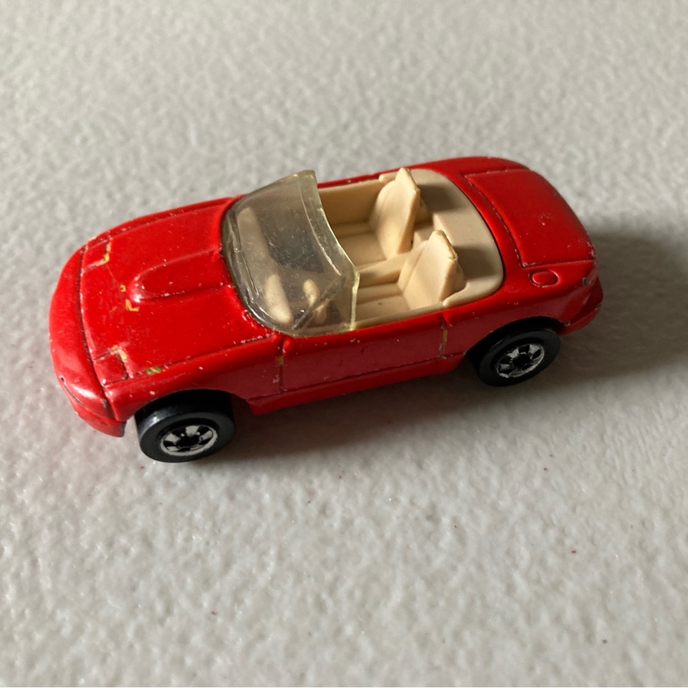 Hot Wheels Mattel Vintage 1990 Red Toy Car Diecast Mazda Miata